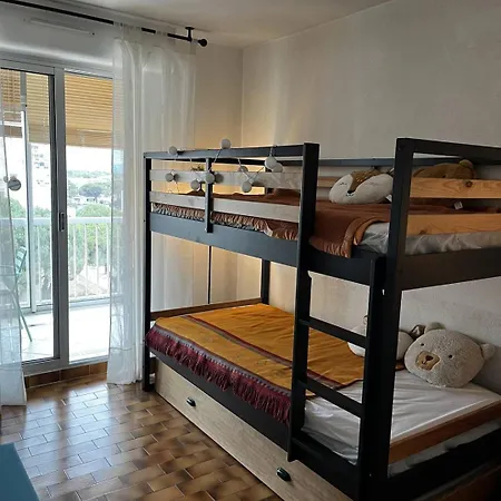 5canetp36 -t2 Avec Clim, Loggia Et Vue Marina, A Deux Pas De La *