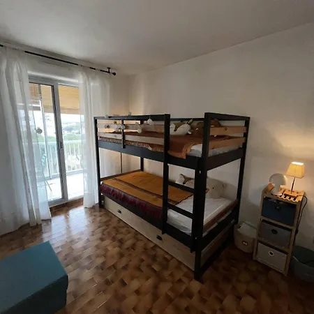 Appartement 5canetp36 -t2 Avec Clim, Loggia Et Vue Marina, A Deux Pas De La *