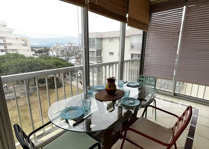 5canetp36 -t2 Avec Clim, Loggia Et Vue Marina, A Deux Pas De La Appartement Canet-en-Roussillon